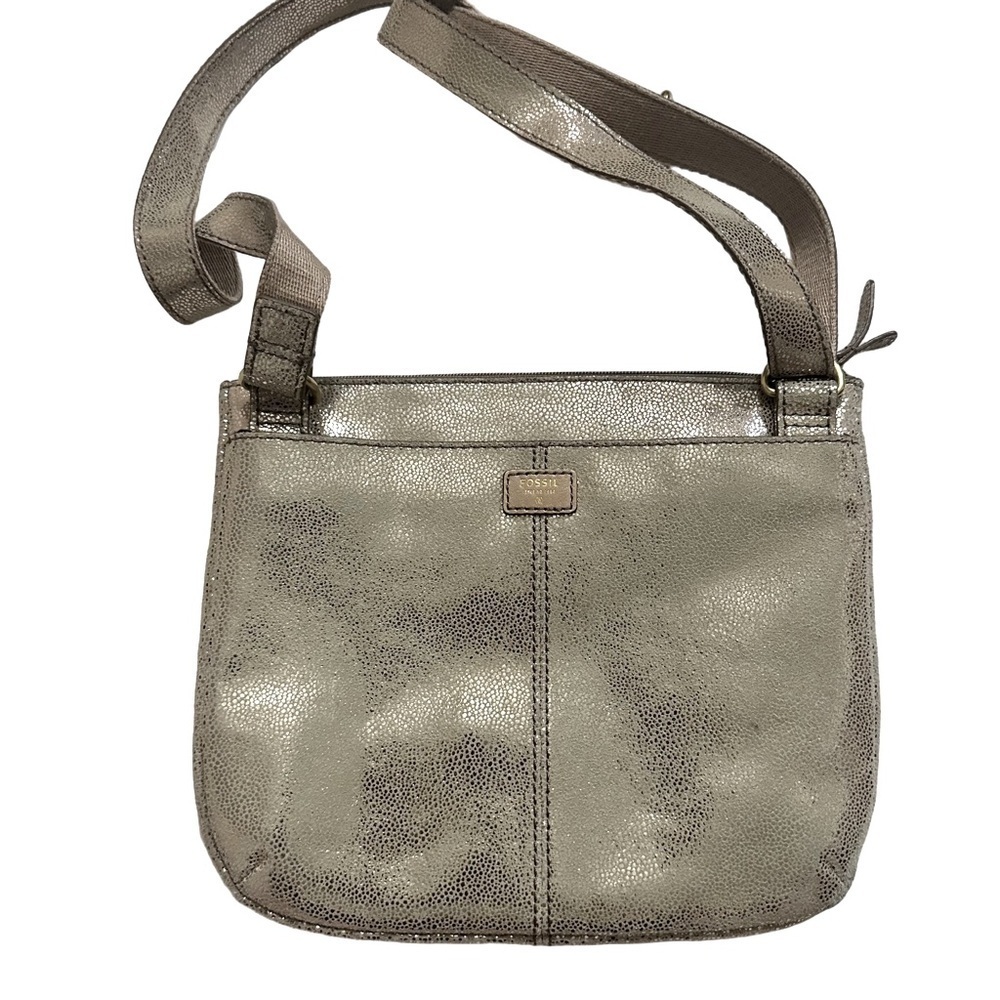 Fossil Pebble Cream Blush Metallic Leather Adjustable Strap Crossbody Bag